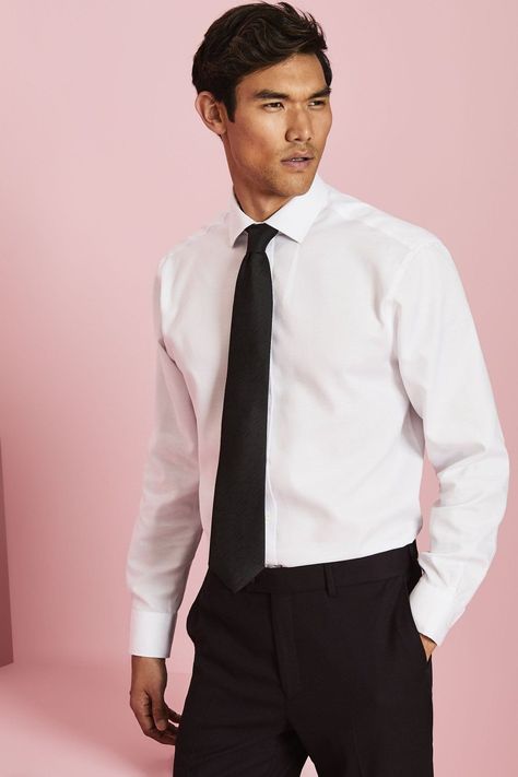 Plain Tie, Black Color: Black- #Black #colour #Plain #Tie Check more at https://howcandothis.com/manstyle/plain-tie-black-color-black/ White Shirt Outfit For Men, Black Tie Men, White Shirt And Tie, Salary Man, Black Suit White Shirt, Men Formal Outfit, White Shirt With Tie, Workwear Wardrobe, Kpop Ideas