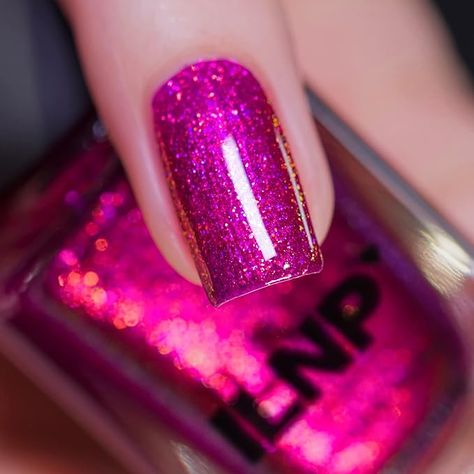 ILNP Showstopper Vivid Magenta Shimmer Nail Polish. #glitter Magenta Nails Acrylic, 2017 Nails, Toe Colors, Pink Holographic Nails, Vivid Magenta, Ilnp Nail Polish, Classy Nail Art Ideas, Nail Paints, Shimmer Nail Polish