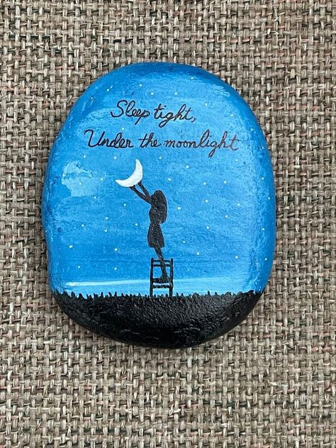 Stone Painting Aesthetic, River Stones Crafts, Acrylic Painting Rocks, Crafts 2023, Ladybug Rocks, Garden Rocks, Stone Paint, Moonlight Painting, Under The Moonlight