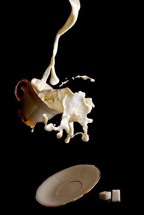 Anti-Gravity Coffee Time by Egor N Slow Motion Photography, Sweets Photography, Movement Photography, Shutter Speed Photography, High Speed Photography, Speed Photography, Shutter Photography, Fast Shutter Speed, Photography Competition