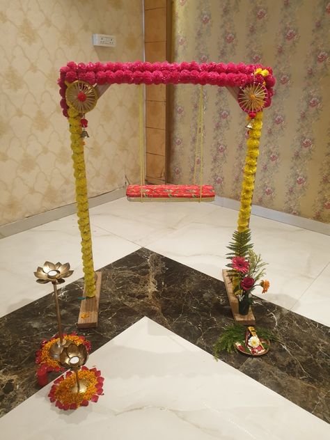 Jhoola decoration on teej ( less budget ) DIY Homemade #teej #DIY #decoration #decor #jhoola #swing #homecorner #home #party #ideas #teejdecor Hariyali Teej Decoration, Jhoola Decoration, Home Party Ideas, Corner House, Budget Diy, Diy Decoration, Home Party, Diy Homemade, Festival Decorations