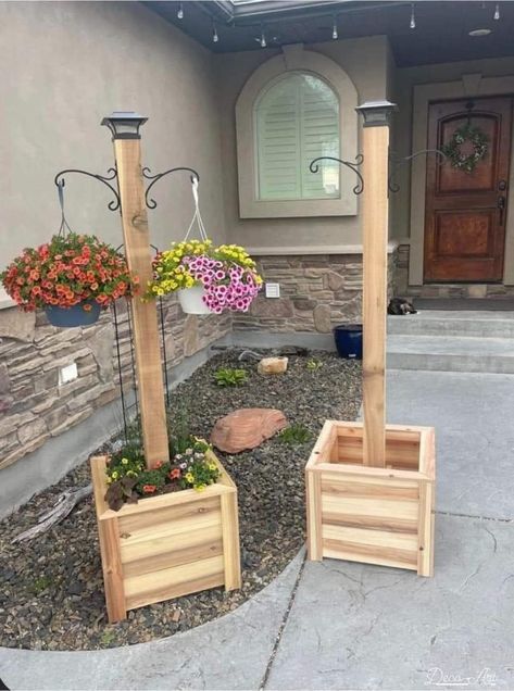 Wooden Garden Ideas, Wood Pallet Storage Ideas, Summer Wooden Crafts, Outdoor Wood Projects, Wood Craft Projects, Backyard Diy Projects, Wooden Planters, Outside Ideas, Outdoor Decor Backyard