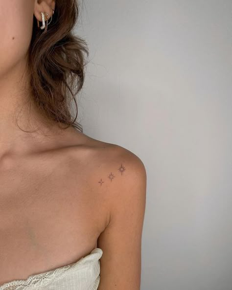 Stars Ornament Tattoo, You Are Magic Tattoo, Ornamental Star Tattoo, Collar Bone Tattoo Female, Tattoos For Family Meaningful, Cat Inspired Tattoos, Fine Line Ornamental Tattoo, Mor Tattoo, Tattoo For Baby