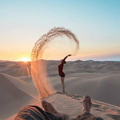 Desert Photoshoot Ideas, Sand Dunes Photoshoot, Desert Photoshoot, Travel Pose, Desert Photography, Egypt Travel, Dubai Travel, Photography Techniques, Photography Inspo