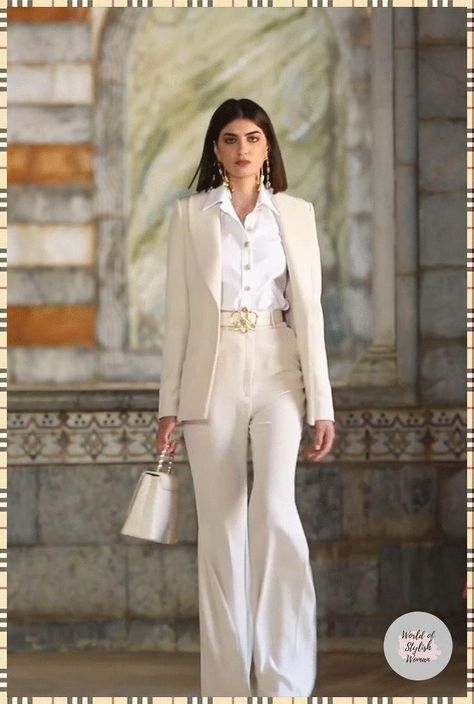 [AffiliateLink] 86 Impressive Women Suit Outfits Fashion Advice You'll Be Surprised By This Spring #womensuitoutfitsfashion Classy Women Suits, Working Woman Outfit Classy, Elegant Suit For Women, Suits Show Outfits, Formal Looks For Women Classy, Fashion Show Outfit What To Wear To A, Spring Elegant Outfits, Suit Style Women, Suits For Women Classy