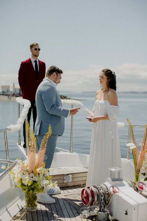 Yacht Wedding Dress, Boat Wedding Ceremony, Engagement Bride, Yacht Wedding, Boat Wedding, Wedding Altars, Future Wedding Plans, Bride And Groom Photos, Ceremony Backdrop