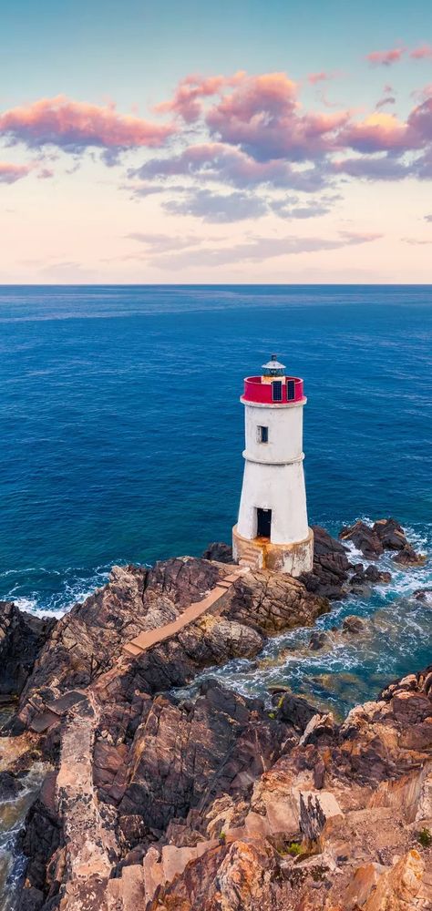 Lighthouse Photos, Lighthouse Pictures, Beautiful Lighthouse, Landscape Photography Nature, Pop Art Wallpaper, Ushuaia, Ocean Wallpaper, Beautiful Images Nature, Watercolor Wallpaper