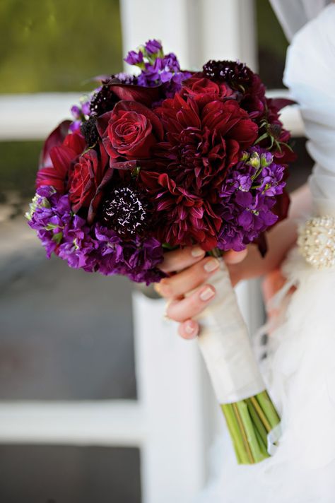 Wedding Peacock, Purple Wedding Bouquets, Aqua Wedding, Red Wedding Flowers, Jewel Tone Wedding, Purple Bouquet, Boda Mexicana, Purple Wedding Flowers, Floral Event Design