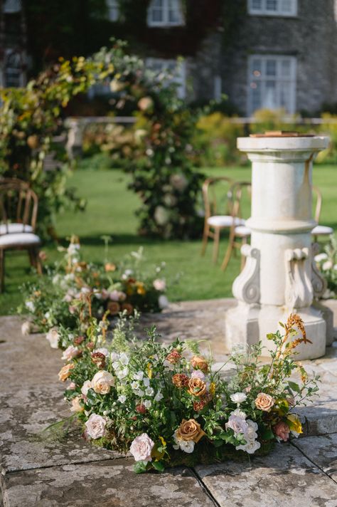 Luttrellstown Castle Wedding, Luttrellstown Castle, Dublin Wedding, Fall Wedding Inspiration, Aspen Wedding, Irish Castles, Menu Inspiration, Ireland Wedding, Photo Awards