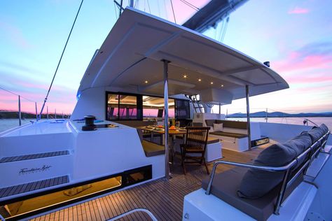 Cat Construction, Catamaran Charter, Sail World, House Minimal, Power Catamaran, Interior Layout, Boat Safety, Yacht For Sale, Family Cruise