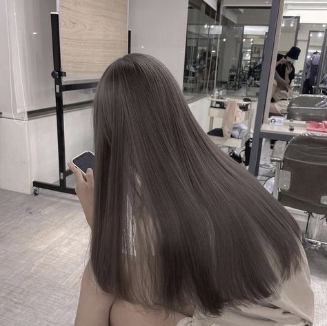 Charcoal Blonde Hair, Greige Hair, Dark Grey Hair, Korean Hair Color, Perfect Hair Color, Ash Hair Color, Hair Style Korea, Pretty Hair Color, Dye My Hair