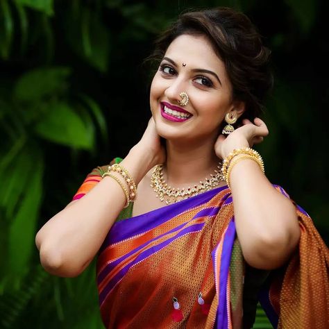 Photo In Saree, Tejashree Pradhan, Tejashri Pradhan, Beautiful Sarees, Photos Poses, Hair Done, That Smile, God Can, Wedding Photos Poses