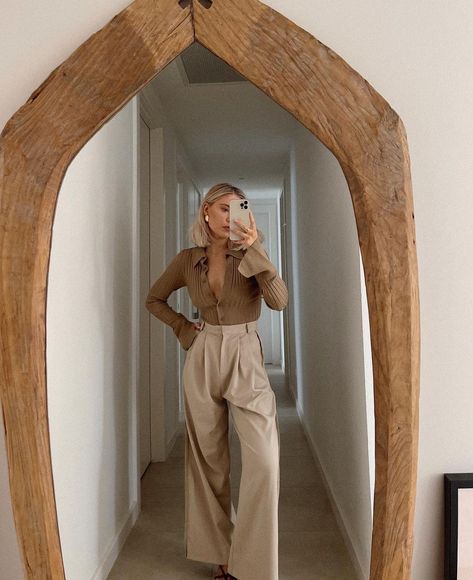 Laura Jade Stone, Looks Chic, Jade Stone, Outfit Inspo Fall, Mode Inspiration, Work Fashion, Outfits Casuales, Simple Outfits, Spring Outfit