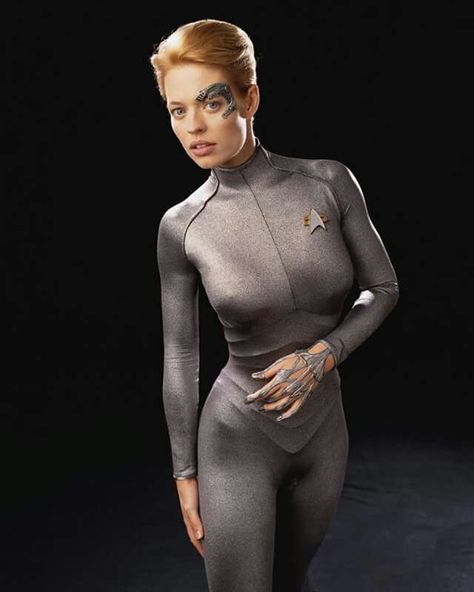 Jeri Ryan Star Trek Fashion, Star Trek: Voyager, Jerry Ryan, Seven Of Nine, Sci Fi Girl, Jeri Ryan, Deep Space Nine, Star Trek Images, Star Trek Characters