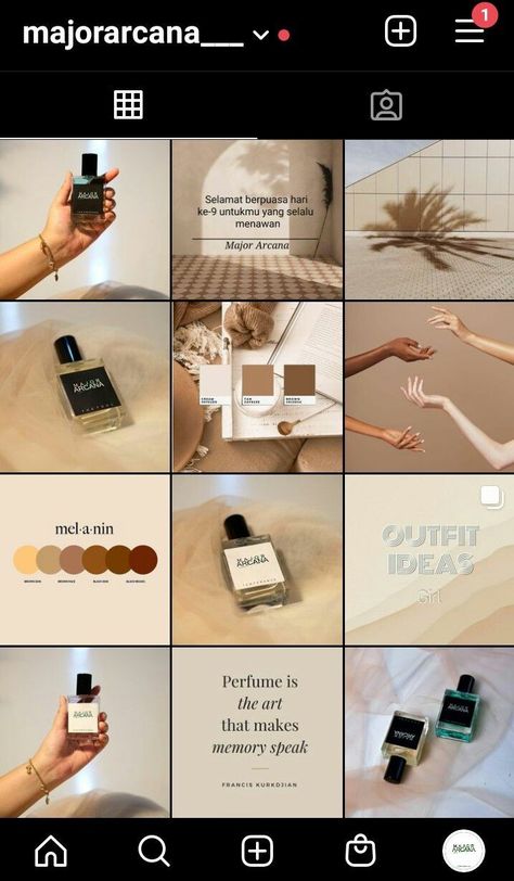 Cool Perfume, Perfume Artwork, Kate Spade Perfume, Perfume Adverts, Koleksi Parfum, Perfume Logo, Instagram Branding Design, Instagram Feed Planner, Fragrance Photography