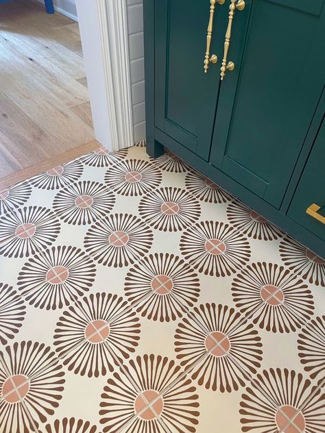 Pattern Tile Boho Kitchen Flooring, Kitchen With Floor Tiles, Boho Vinyl Flooring, Tile Floor In Bedroom, Cover Floor Tiles, Boho Tile Fireplace, Desert Boho Kitchen, Colorful Bathroom Floor, Color Tile Bathroom