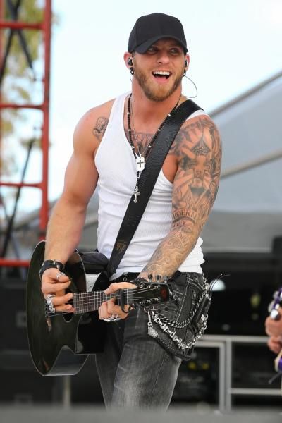 Brantley Gilbert performs at a show in Florida. Brantley Gilbert Tattoo, Male Country Singers, Best Country Singers, Brantley Gilbert, Country Singer, Big Country, Country Music Artists, Music Tattoos, Country Music Stars