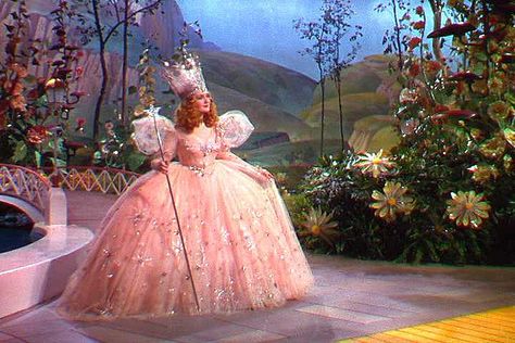 The Wizard of Oz (1939)    Glinda the Good Witch played by Billie Burke (1884-1970). Glinda Costume, Glenda The Good Witch, Billy Burke, Billie Burke, Wizard Of Oz 1939, Glinda The Good, Glinda The Good Witch, Good Witch, The Wonderful Wizard Of Oz