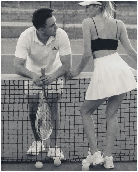 Tennis Photoshoot Ideas Couple, Tennis Court Engagement Photos, Tennis Couple Photoshoot, Tennis Couple, Pre Nup Photoshoot, Bride Makeup Natural, Tennis Court Photoshoot, Tennis Wedding, Country Club Aesthetic