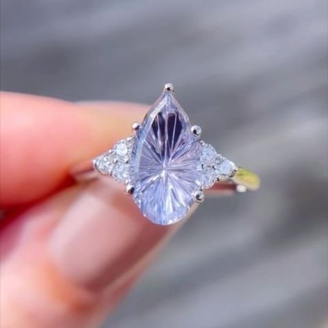 Uma | Engagement Rings (@oorejewelry) • Instagram photos and videos Lavender Sapphire Engagement Ring, Lavender Sapphire, John Dyer, Reference Board, Engagement Ring Inspiration, When I Get Married, Dream Engagement, Fairytale Dress, Maybe One Day