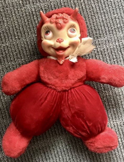 Vintage Devil Costume, Rubber Face Doll, Old Puppets, Vintage Clown Doll Aesthetic, Rubber Face Plush, Rushton Dolls, Rushton Toys, Creepy Vintage Toys, Creepy Cute Stuffed Animals