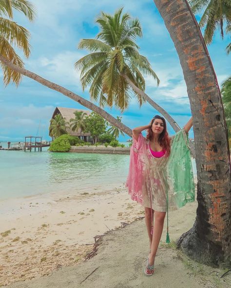 #maldives #travel #traveltips #travelphotography #poses #photography #photooftheday #photos #photoshootideas #inspiration #instagram #instagood #instafashion Niki Mehra, Travel Poses, Travel Pose, Maldives Travel, Inspiration Instagram, Poses Photography, Maldives, Lily Pulitzer, Lily Pulitzer Dress