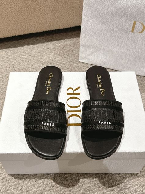 Okify Dior Dway Slide Black Size 34-43 $1200 save 25% - Code : “ vip” + free gift , bag $800 save 20% - Code : ”vip20” + sunglass, shoes... $400 save 17% - Code :”c8” + earrings , hat Free Gift, Gift Bag, Free Gifts, Dior, Sunglasses, Hats, Gifts, Quick Saves, Black