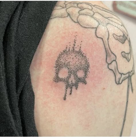 Stick And Poke Ghost, Skull Stick And Poke, Scary Tattoo Ideas, Cute Creepy Tattoos, Misfits Tattoo, Stick N Poke, Stick N Poke Tattoo, Handpoke Tattoo, Scary Tattoos