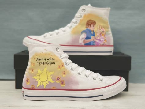 Painted Shoes Disney, Tangled Shoes Painted, Tangled Converse, Tangled Shoes, Rapunzel Shoes, Rapunzel Quinceanera Theme, Disney Converse, Tangled Wedding, Cute Converse