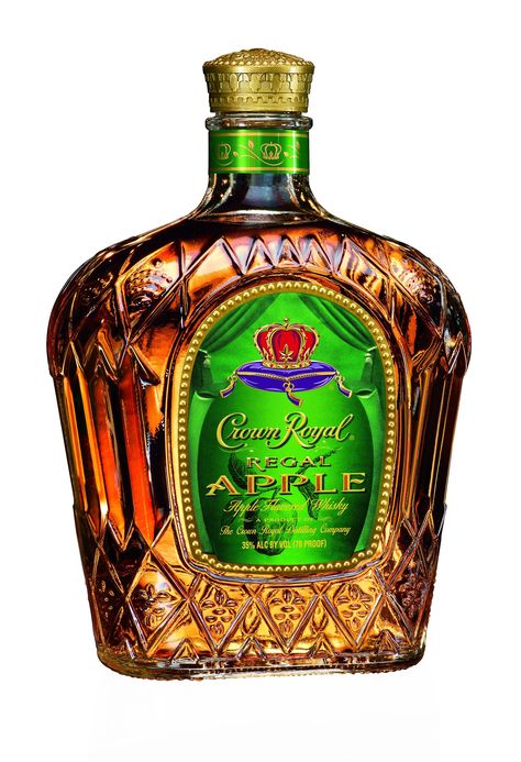 Review: Crown Royal Regal Apple - Drinkhacker Flavored Tequila, Crown Royal Apple, Crown Apple, Apple Whiskey, Apple Cocktail, Coctails Recipes, Whisky Drinks, Whiskey Brands, Rum Cocktails