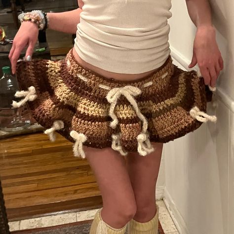 Brown Crochet Skirt, Mini Skirt Crochet Pattern, Crochet Tutu Skirt, Crochet Mini Skirt Pattern, Crochet Ruffle Skirt, Crochet Long Skirt, Crochet Miniskirt, Crochet Skirt Outfit, Crochet Tutu