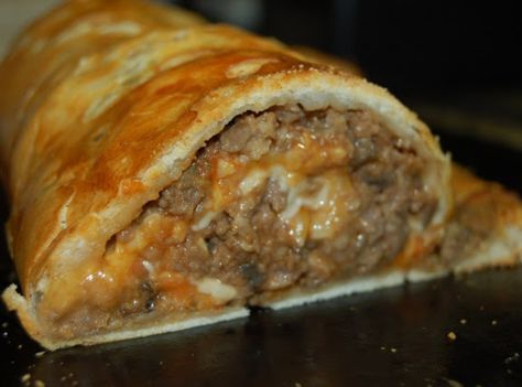 Leftover Meatloaf Stromboli (or you can use sloppy joe mix) Rolled Meatloaf, Meatloaf Roll, Stuffed Meat, Meatloaf Stuffed, Meat Roll, Stuffed Meatloaf, Leftover Meatloaf, Stuffed Crust, Delicious Meatloaf