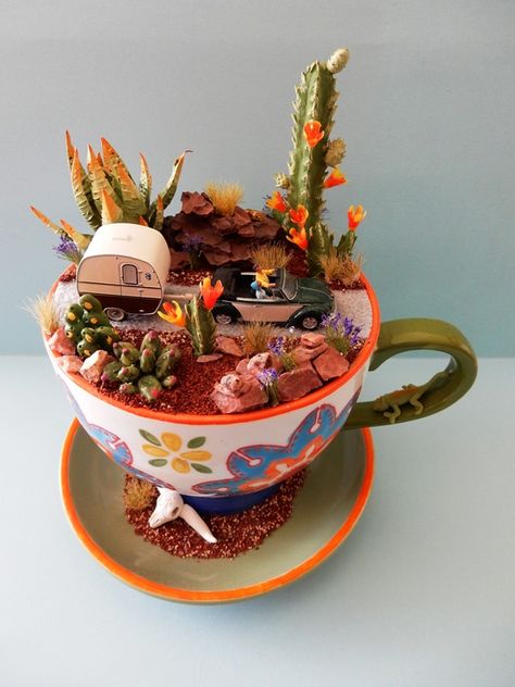 Teacup Miniatures, Teacup Diorama, Fairy Teacup Garden, Dirt Cup, Unique Homemade Gifts, Cup And Saucer Crafts, Mini Verse, Tea Cup Art, Teacup Gardens