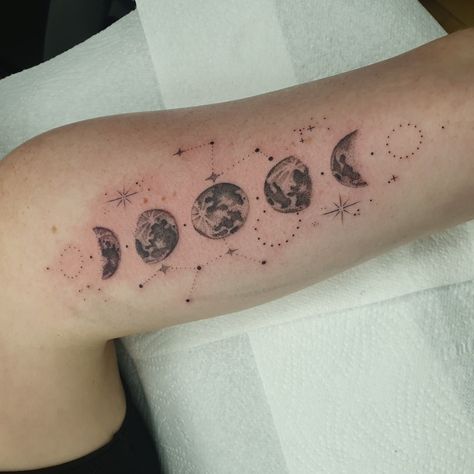 Moon Phase And Constellation Tattoo, Phases Of The Moon Tattoo Forearm, Moon Phases Tattoo Chest, Floral Moon Phases Tattoo, Moon Phases Tattoo Arm, Moon Arm Tattoo, Lunar Cycle Tattoo, Phases Of The Moon Tattoo, Moon Cycle Tattoo