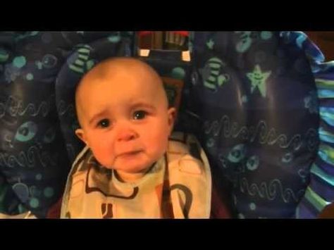 Emotional Reaction. I think this is the Cutest thing I've ever seen! Mother Song, Sing A Song, Whatsapp Videos, Rod Stewart, Baby Crying, Baby Gif, A Song, Cute Gif, Funny Kids