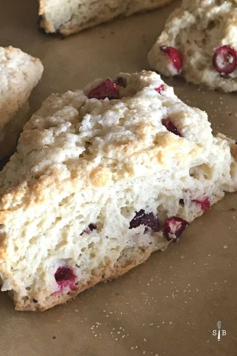 Sour Cream Scones, Cranberry Scones Recipe Fresh, Dried Cranberry Scones Recipe Easy, Eggless Scones, Sweet Scones Recipe, Cranberry Scone, Orange Cranberry Scones, Dried Cranberries Recipes, Sweet Scones