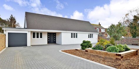 Modest bungalow transformed into an open-planned, feature-packed house - Blink Architecture Bungalow Extension Plans, Bungalow Exterior Makeover, Feature Staircase, Tiny House Remodel, Kitchen Living Dining Room, Open Plan Kitchen Living, Contemporary Bungalow, Cottage House Interior, Bungalow Extensions