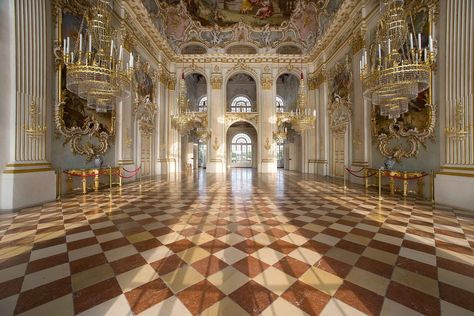 Nymphenburg Palace, Linderhof Palace, Hall Tiles, Visit Munich, Germany Vacation, Dutch Tiles, Hall Of Mirrors, Palace Garden, Neuschwanstein Castle