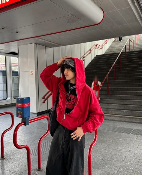 Men Red Outfit Aesthetic, Red Outfits Men Street Style, Red Zipper Hoodie Outfit, Red And Black Streetwear Outfit, Hiphop Outfit Men Street Fashion, Red Hoodie Outfit Aesthetic, Red Jacket Outfit Aesthetic, Red Fits Men, Red Hoodie Outfit Men