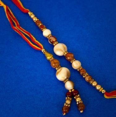 Rakshabandhan is not only a time when sisters and brothers bond but in some cultures it also involves the bhabhi. To buy this rakhi gift call at +91-11-4084 6368, 8130995751, 9355231693, 8178780037 or visit https://www.indiagift.in/rakhi #rakhi #rakshabandhangifts #giftideasforhim #gifthampers #Indiagift #giftsforbrother #sister Raksha Bandhan Gifts, Rakhi Gift, Gift Subscription Boxes, Valentines Birthday, India Gift, Subscription Gifts, Send Gift, Gifts For Brother, Gift Hampers