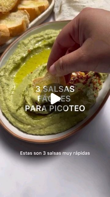 Recetas Saludables🍒 on Instagram: "SALSA DE AJO
INGREDIENTES
- 3 cdas mayonesa
- 3 dientes de ajo
- 2 cdas aceite de oliva
- 1 puñado de cilantro fresco
- 1/2 cdta sal
- 1/4 cdta pimientamienta
- 1 cdta vinagre de arroz

PASOS

1. Procesar todo en una mini pimer por 30 segundos hasta lograr consistencia de salsa cremosa.
BRUSCHETTA DE TOMATE
INGREDIENTES

- aceite de olivala garbanzos cocidos
- 1 tomate
con cilantro, ajo
- 5 hojas de albahaca
- ajo granulado
- Pimienta cayena
- Sal rosada

Queso crema (opcional)
PASOS
1. Laminar el pan y aliñar con aceite de oliva por encima de cada rodaja. Hornear por 5 minutos.
2. En un bol mezclar el tomate picado fino, albahaca, aceite de oliva, pimientas, sal y ajo granulado. Mezclar bien y dejar reposar unos 5 minutos.
3. Esparcir queso crema por en Food O, Starters Recipes, 2 A, Finger Foods, Guacamole, Cilantro, Hummus, Jam, Good Food