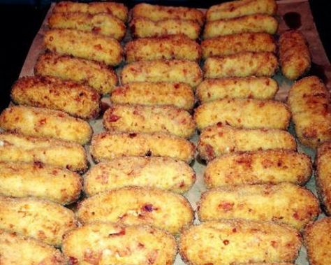 Potato Croquette Recipe, Cooking With Nonna, Italian Potatoes, Croquettes Recipe, Potato Croquettes, Cooking Advice, Best Italian Recipes, Potato Dishes, Recipe Images