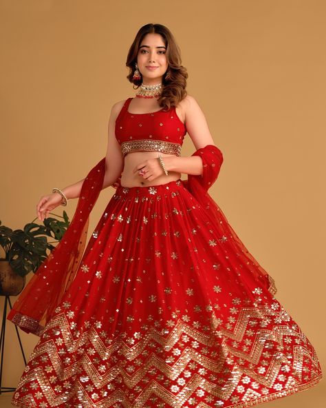 Lengha Blouse Design, Red Lengha, Sequence Lehenga, Plus Size Lehenga, Latest Lehenga Choli, Engagement Lehenga, Red Lehenga Choli, Bridal Lehenga Online, Indian Wedding Sarees