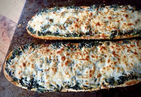 Spinach Side Dish, Spinach Bread, Recipe With Garlic, Cheese Bread Recipe, Make Ahead Freezer Meals, Meatless Main Dishes, Fruit Bread, Cream Cheese Spreads, Creamy Spinach