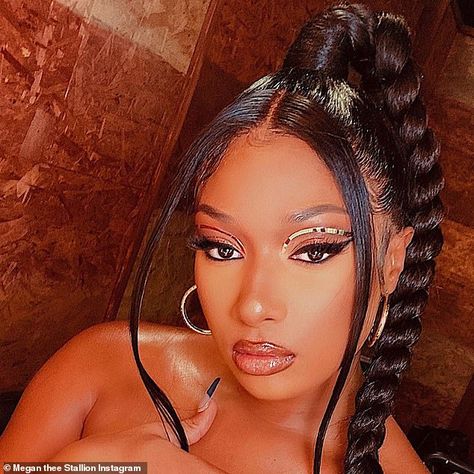 Megan Thee Stallion launches her own scholarship fund for women of color pursuing higher education | Daily Mail Online Bad Girl Wallpaper, Tight Mini Dress, Megan Thee Stallion, Female Rappers, Fav Celebs, Boss Babe, Female Artists, Makeup Looks, Rap