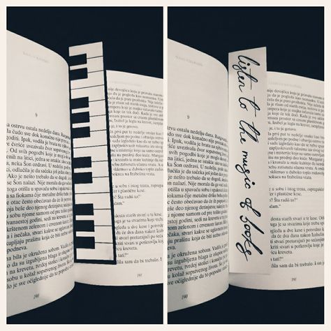 Listen to the music of books Piano Bookmark, Diy Piano, Book Divider, Book Dividers, Piano, Divider, Projects To Try, Personalized Items, Books