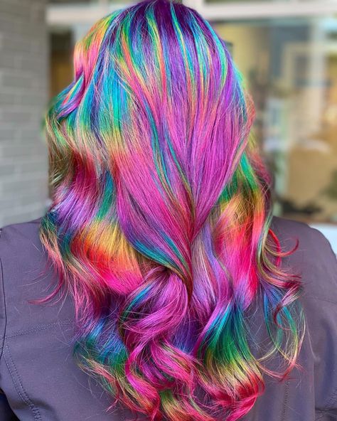 Tips For Frizzy Hair, Easy Heatless Curls, Curls For Short Hair, Overnight Heatless Curls, Exotic Hair Color, Wild Hair Color, Holographic Hair, Rave Hair, Vivid Hair Color