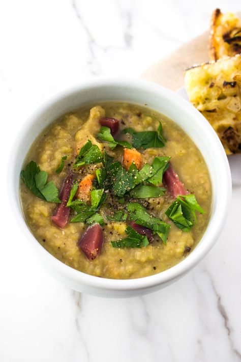 Erwtensoep Dutch Split Pea Soup (Snert) - A Hedgehog in the Kitchen Dutch Pea Soup Recipe, Legumes Recipes, Green Pea Soup, Split Pea Soup Recipe, Split Pea Soup, A Hedgehog, Soup Recipes Slow Cooker, Dutch Recipes, Pea Soup