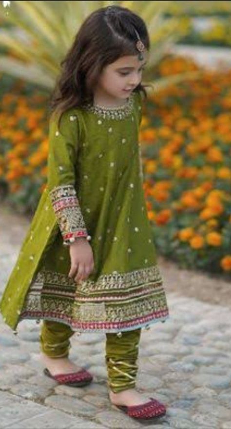 Pakistani Kids Dresses, Girl Frock Design, Kids Party Wear Dresses, Girl Frock, Kids Dress Collection, Kids Party Wear