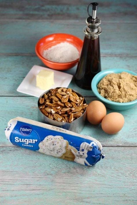 Sugar Cookie Crust Dessert, Pillsbury Sugar Cookie Recipe, Cookie Crust Dessert, Brown Sugar Pecan Pie, Pillsbury Sugar Cookie Dough, Pillsbury Cookie Dough, Pecan Bars Recipe, Sugar Cookie Dough Recipe, Super Easy Dessert